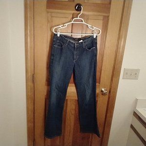 Eddie Bauer Classic Boot Cut Jeans, medium wash denim, size 8S.